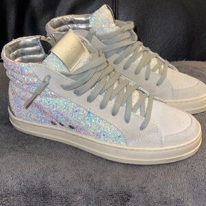 P448 Women Skate Glitter Mid Top Zip Accents Size 36 EU/6US LIKE NEW
